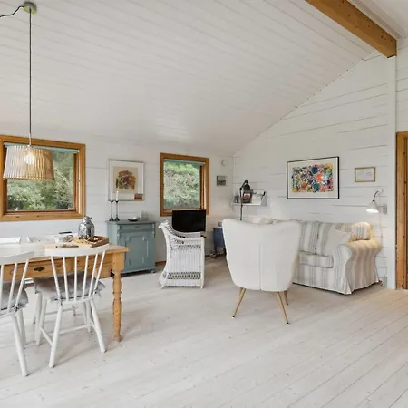 Lycka - 3km From The Sea By Interhome *